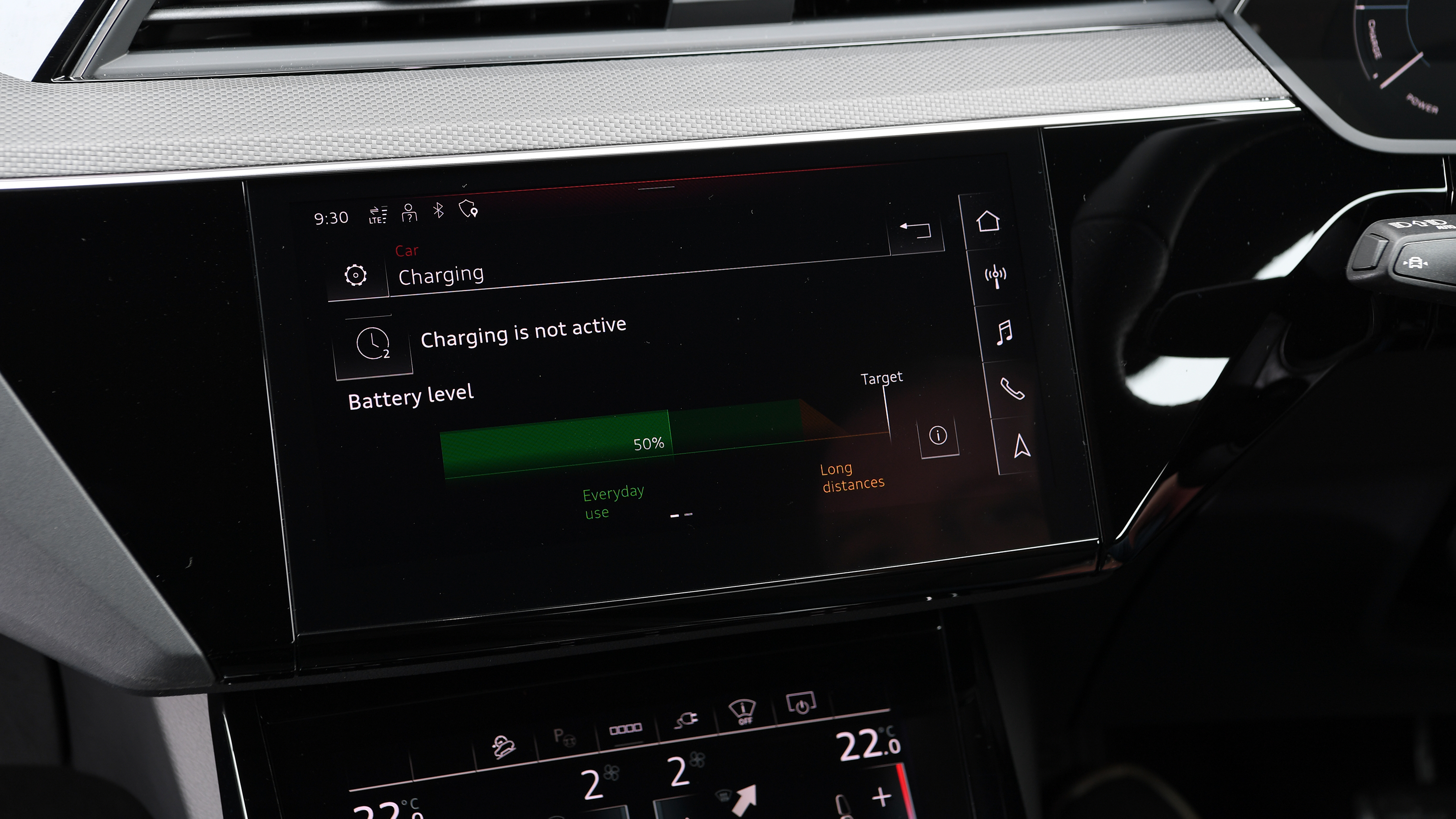 Audi Q8 e-tron - infotainment touchscreen displaying vehicle charging status