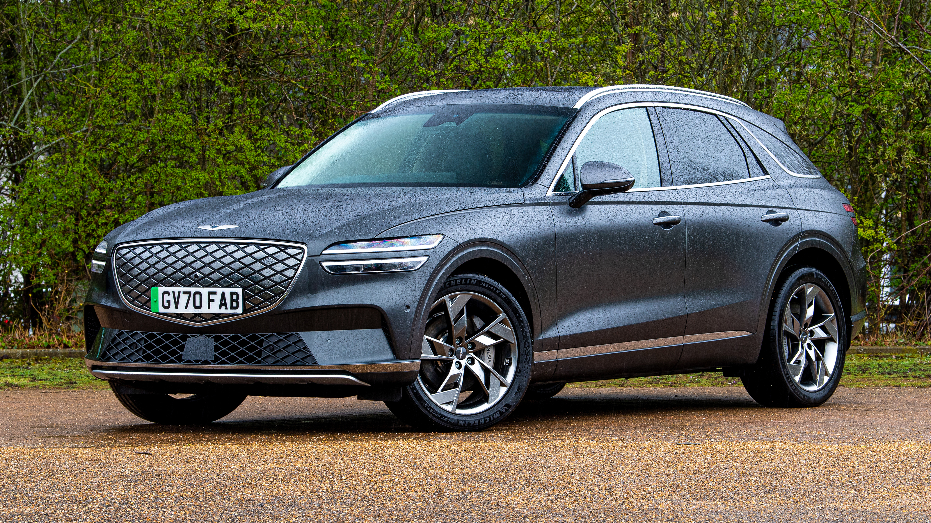 Genesis Electrified GV70 - front static