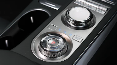 Genesis Electrified GV70 - gear selector