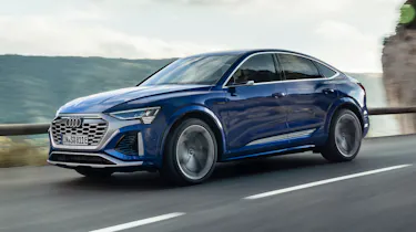 Audi SQ8 Sportback - front tracking