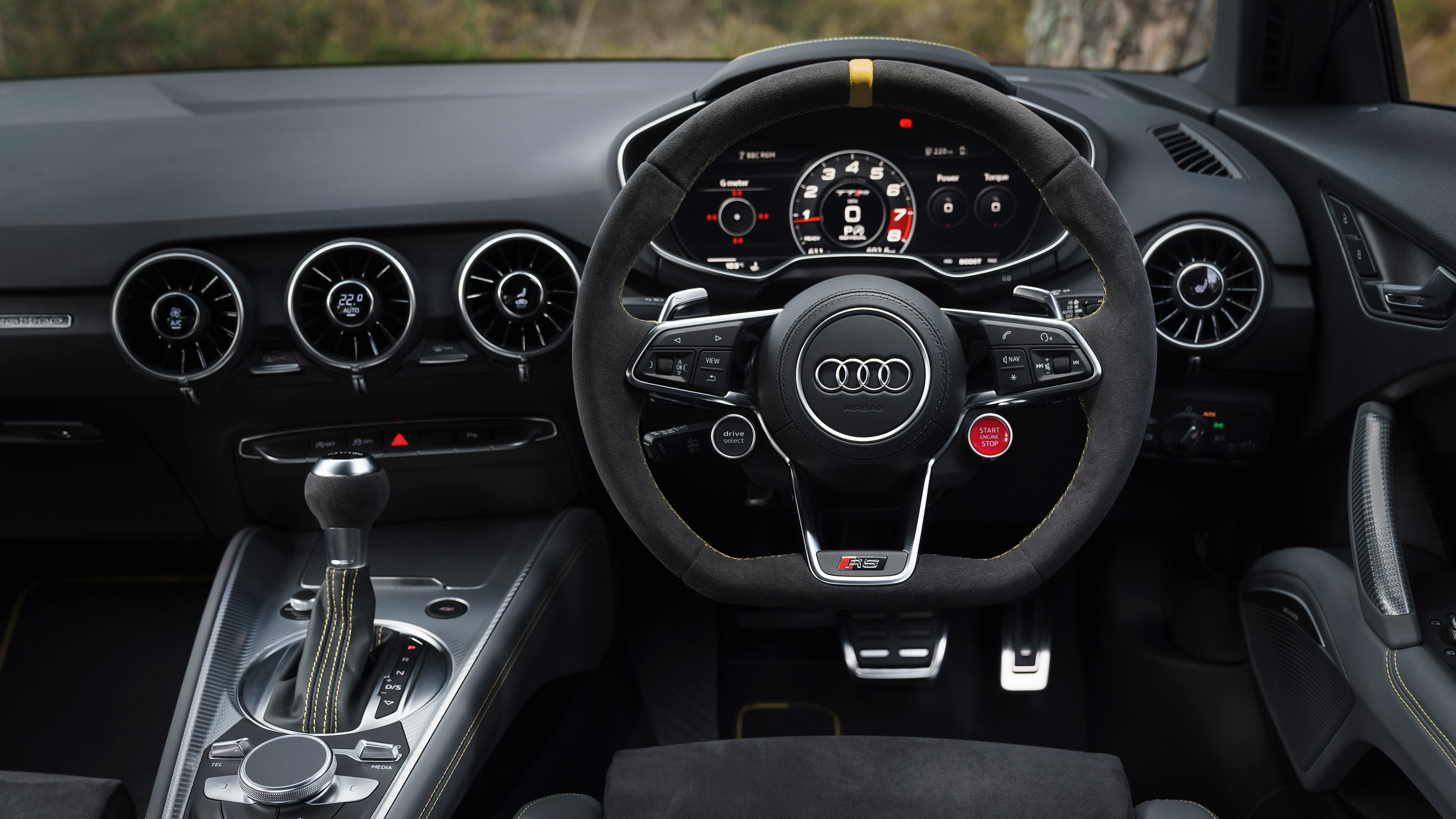 Audi TT RS Iconic Edition - dash