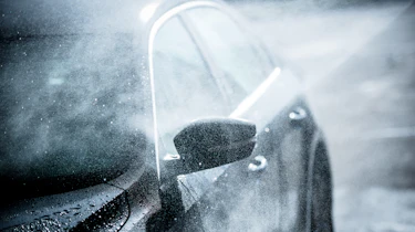 Washing car