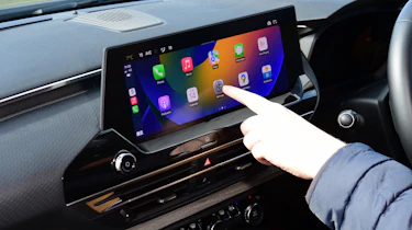 Citroen C5 X - infotainment touchscreen