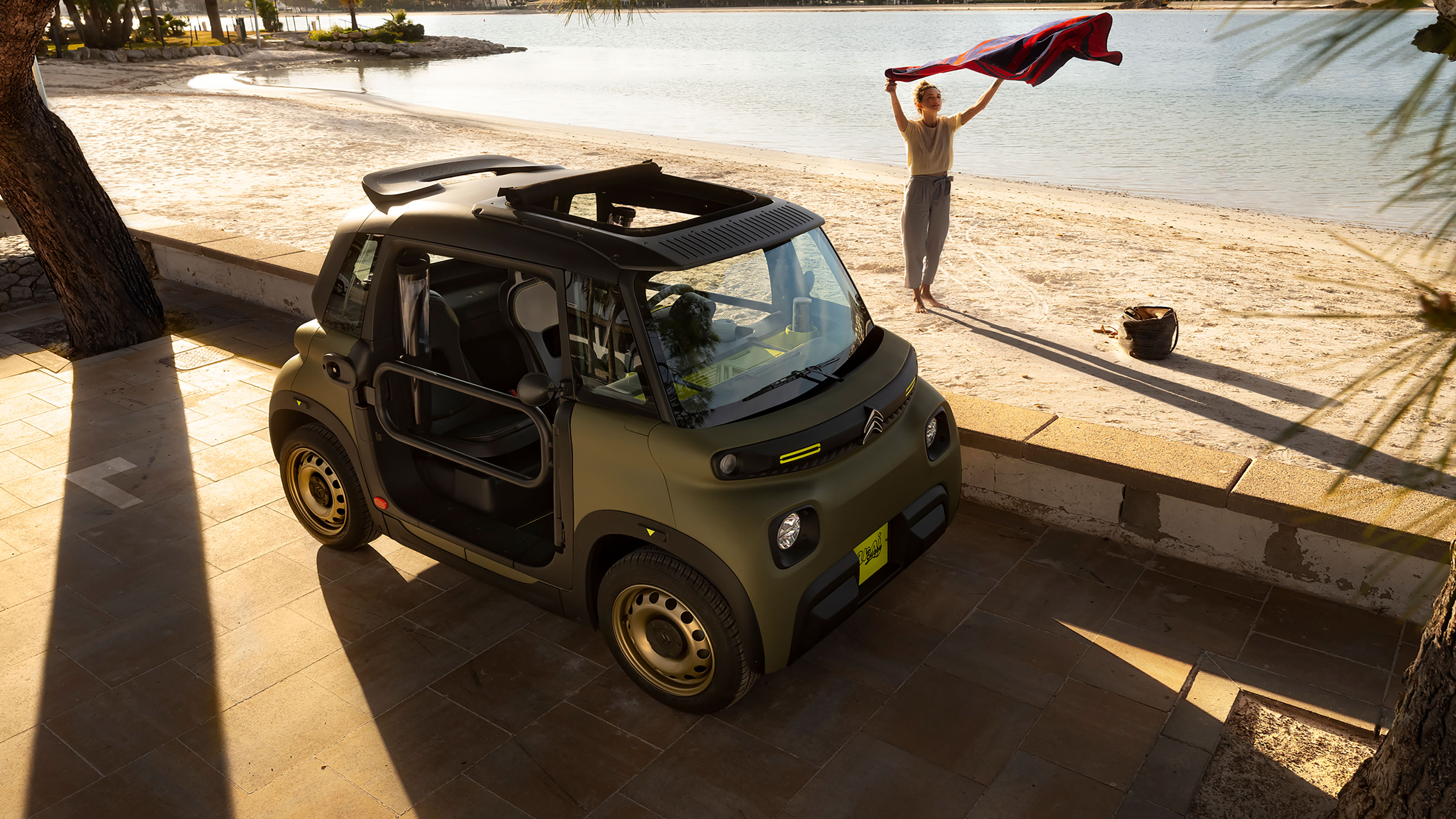 Citroen Ami Buggy - beach 
