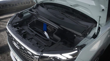 Ford E-Tourneo Courier - front storage