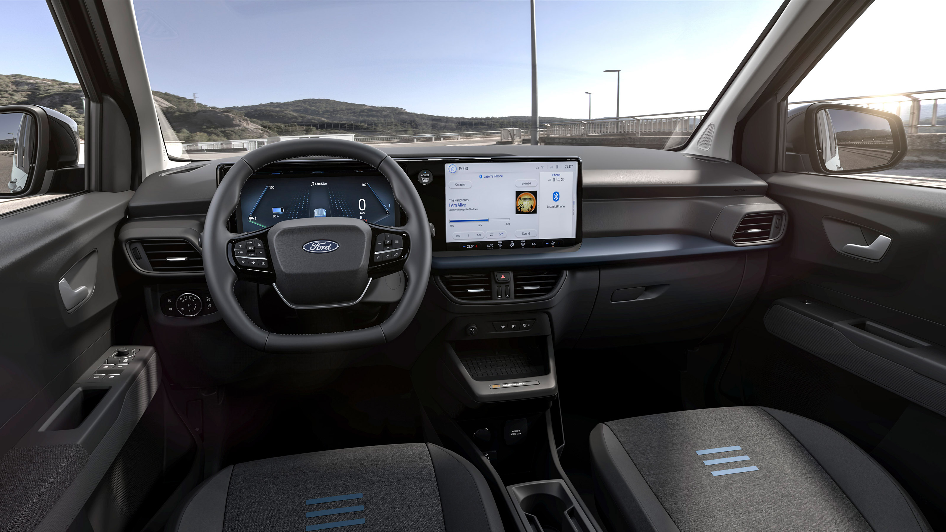 Ford E-Tourneo Courier - cabin