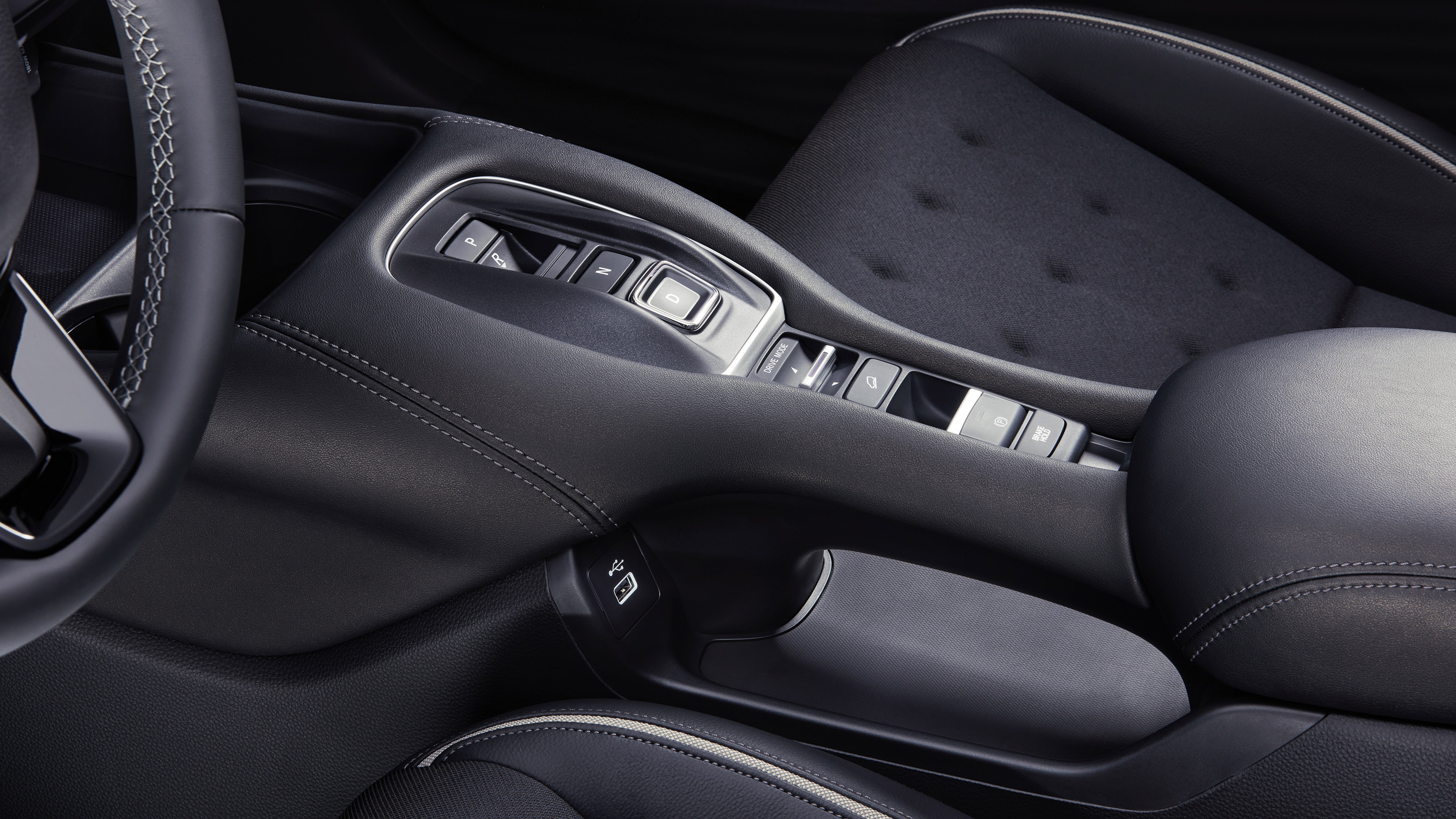 Honda ZR-V - interior