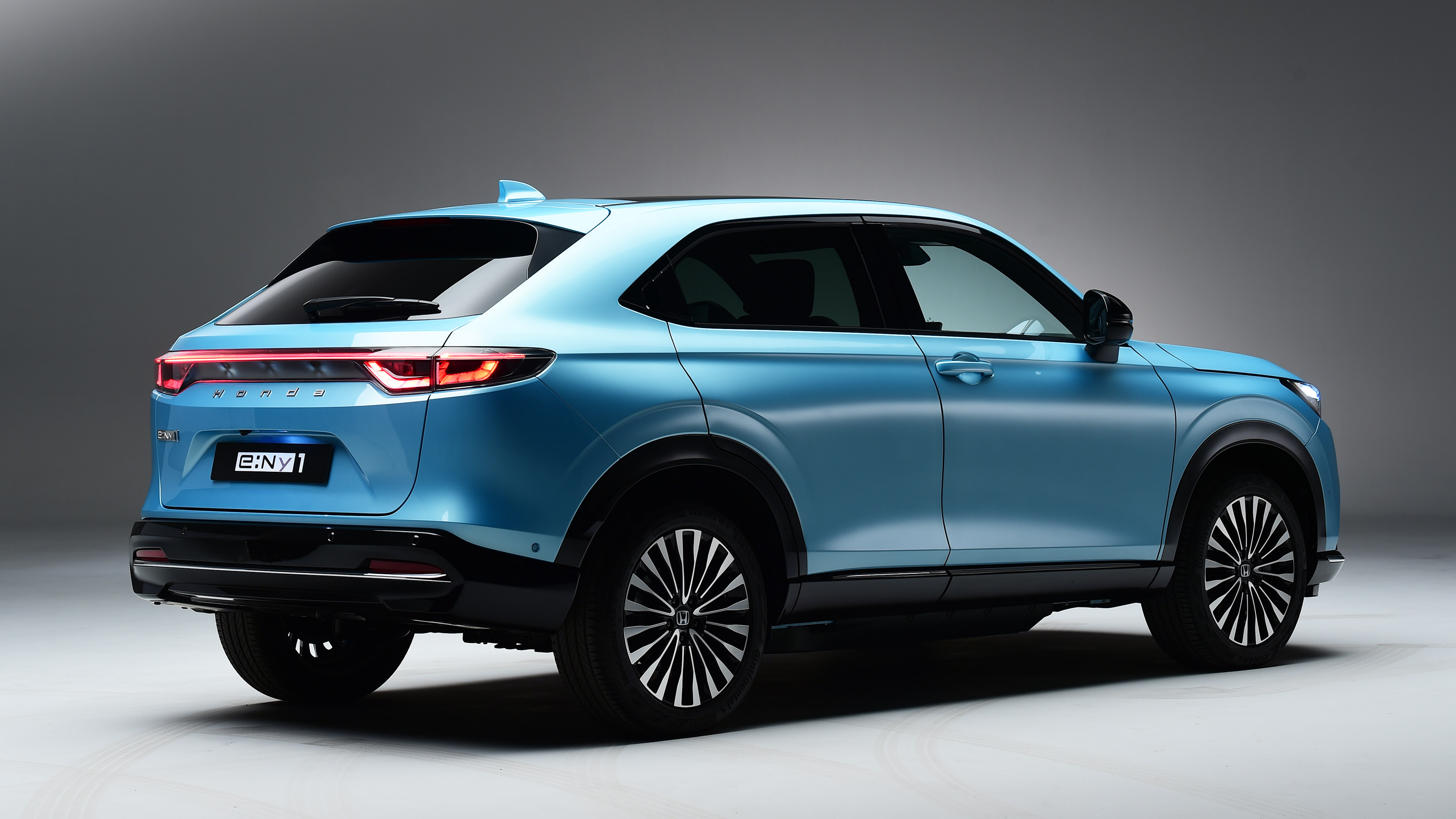 Honda e:Ny1 - rear studio