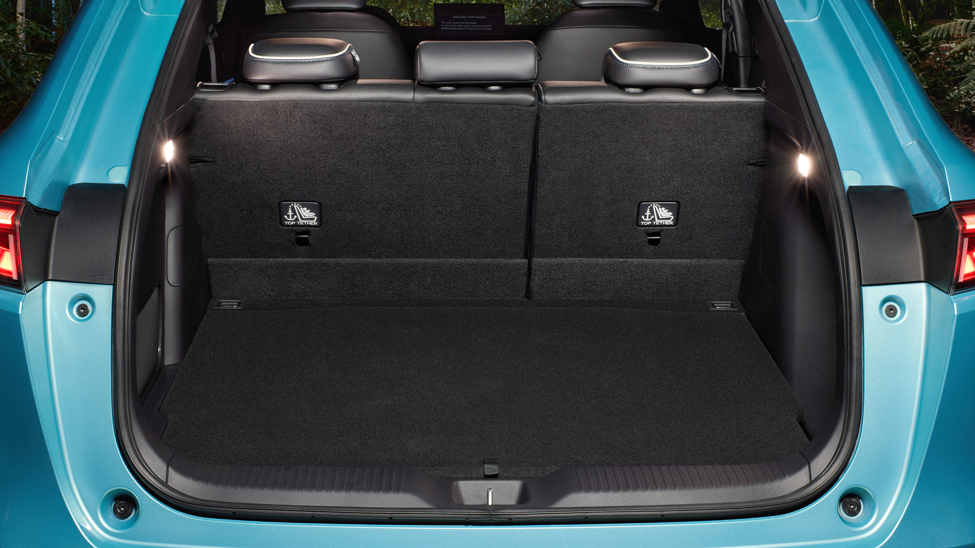 Honda e:Ny1 - boot