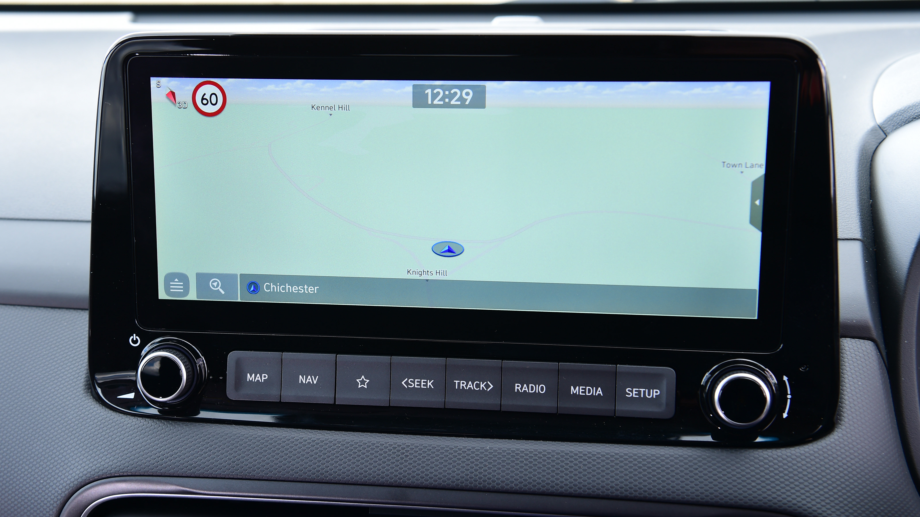 Hyundai Kona Hybrid - sat-nav