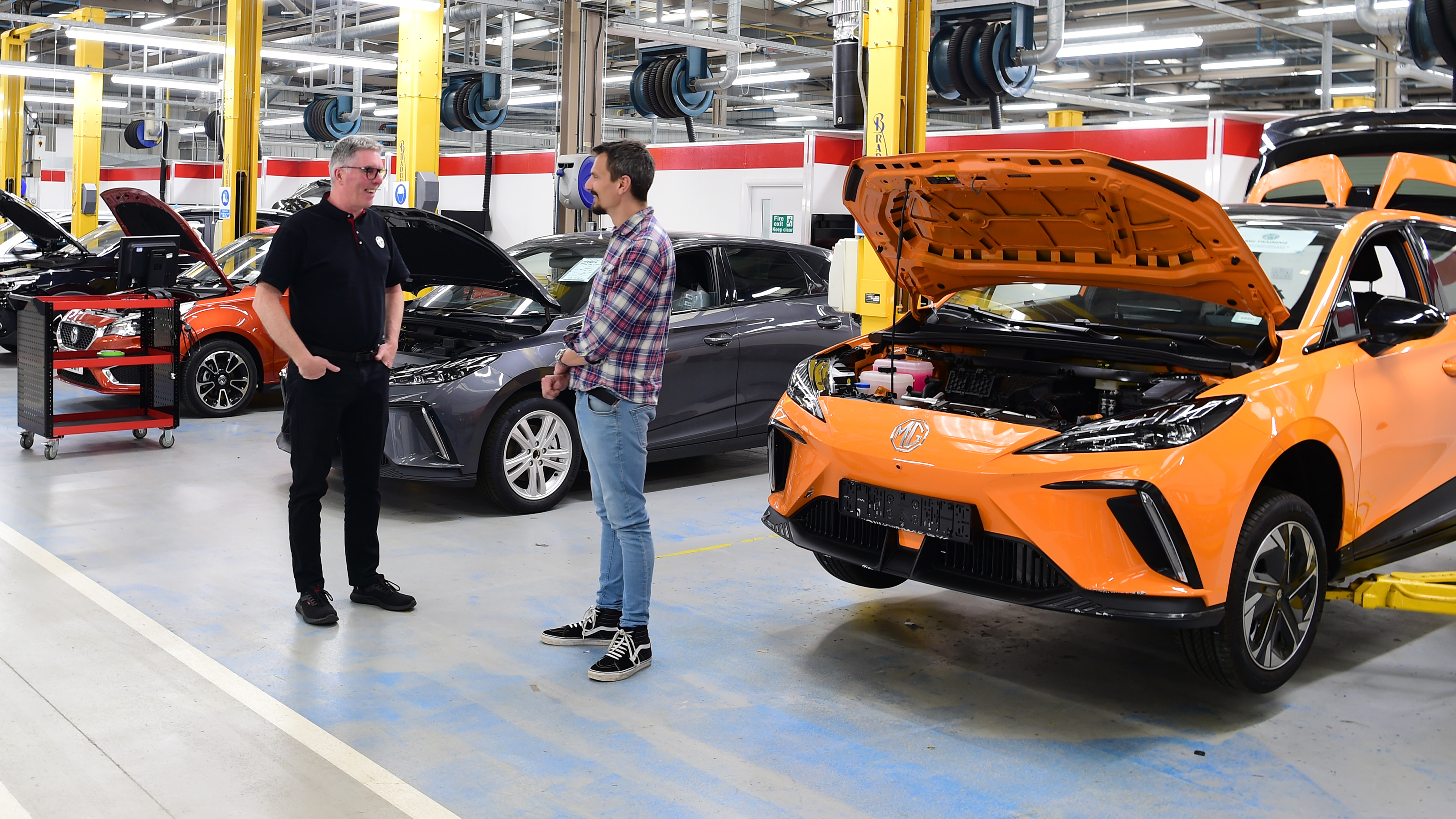Auto Express deputy executive editor Matt Robinson interviewing MG Motor UK technical specialist of EE and NEV systems Mark Anstee