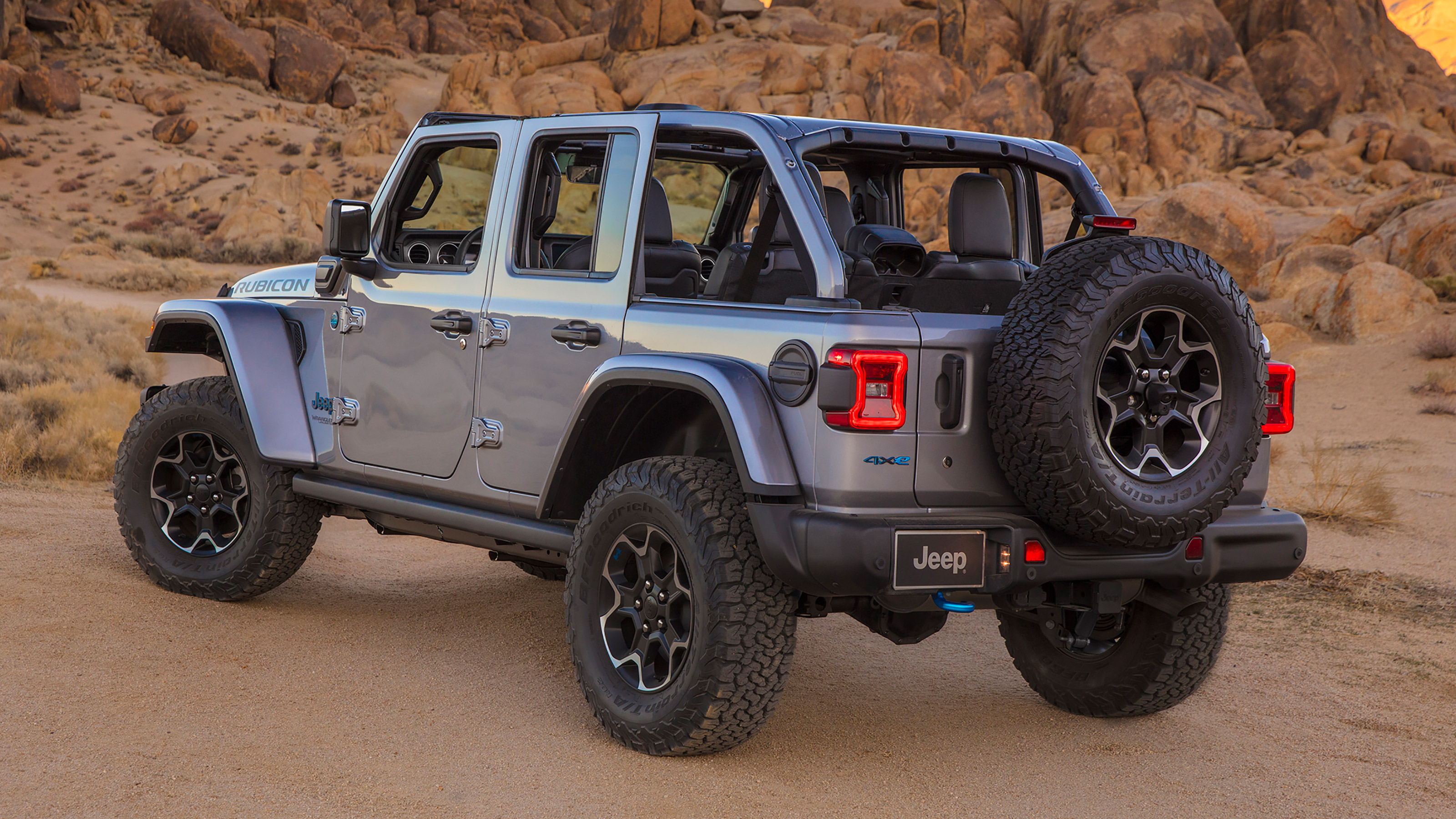 Jeep Wrangler 4xe - rear