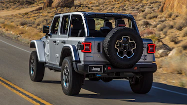 Jeep Wrangler 4xe - rear tracking