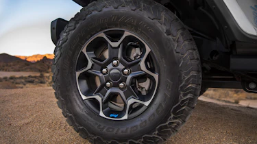 Jeep Wrangler 4xe - wheel
