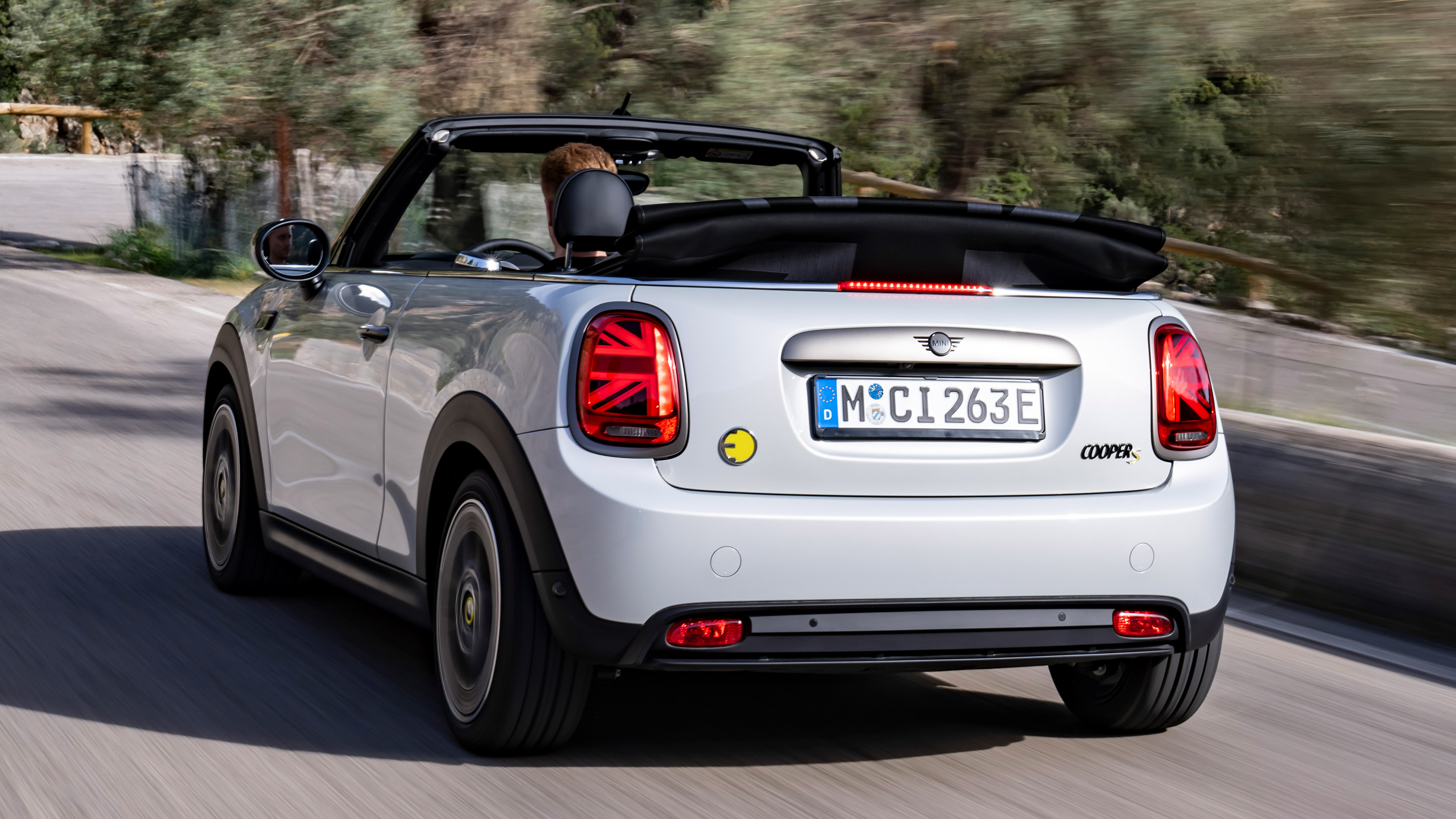MINI Electric Convertible - rear