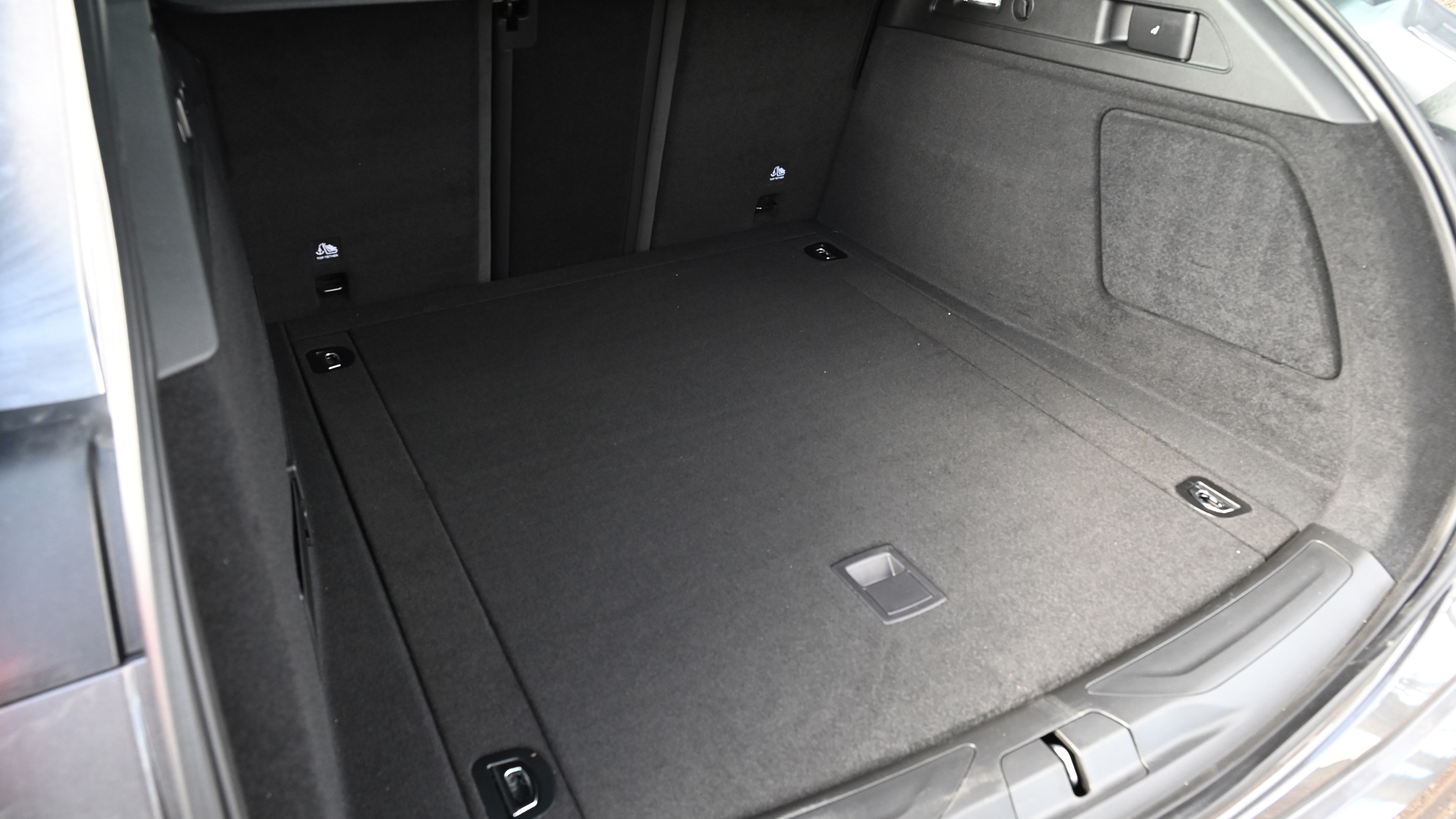 Maserati Grecale - boot