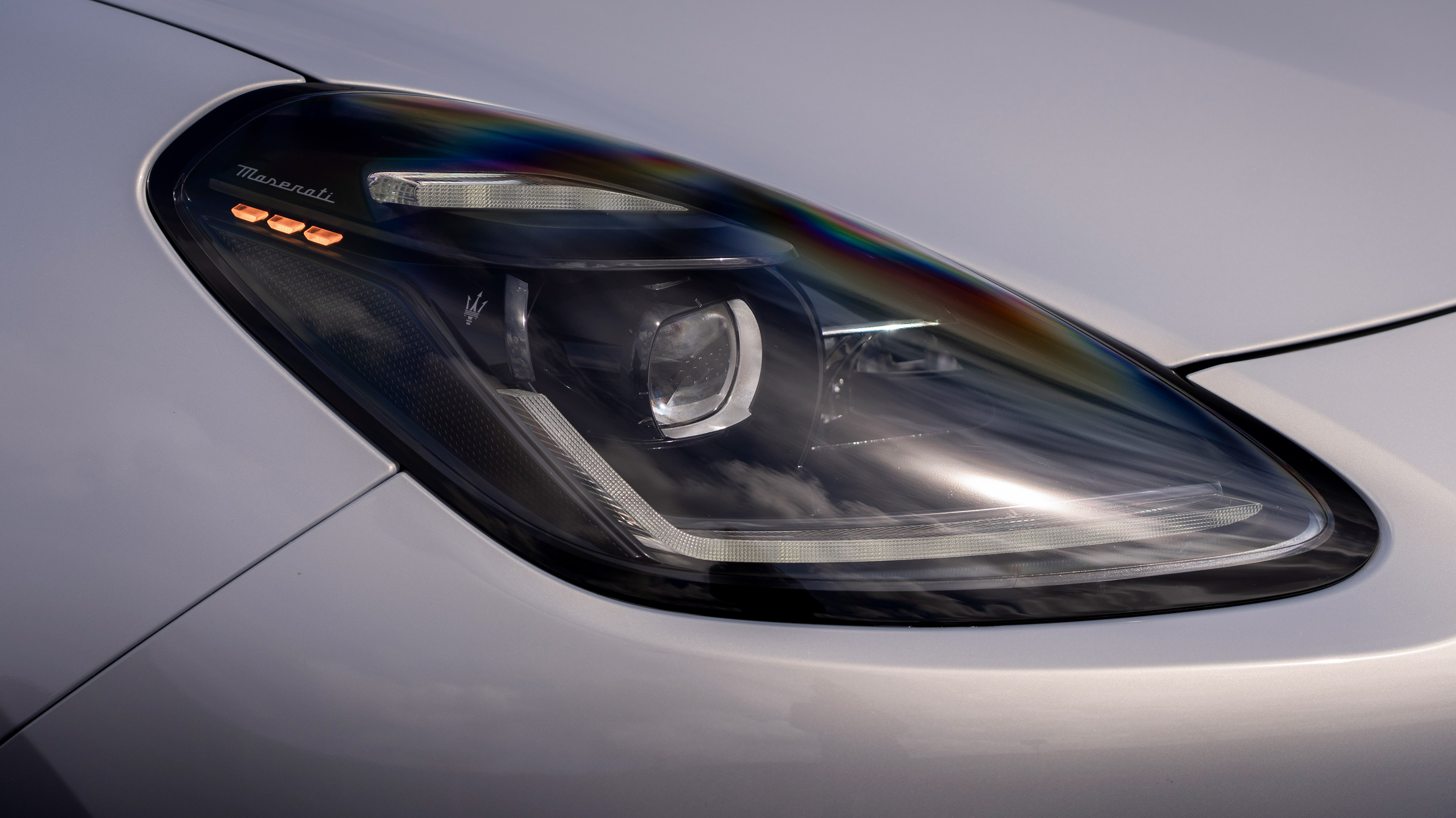 Maserati Grecale GT - front light
