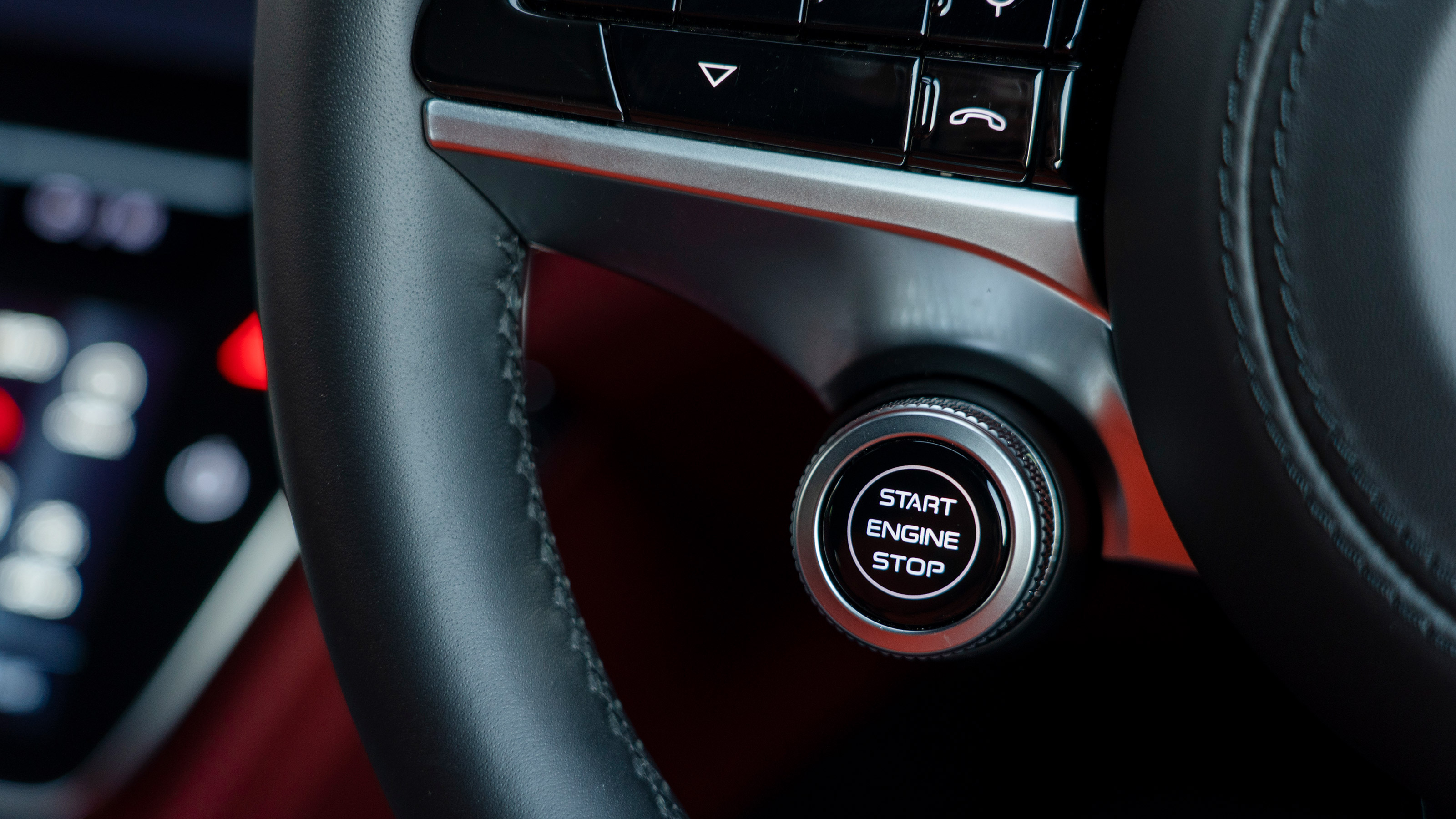 Maserati Grecale GT - start/stop button