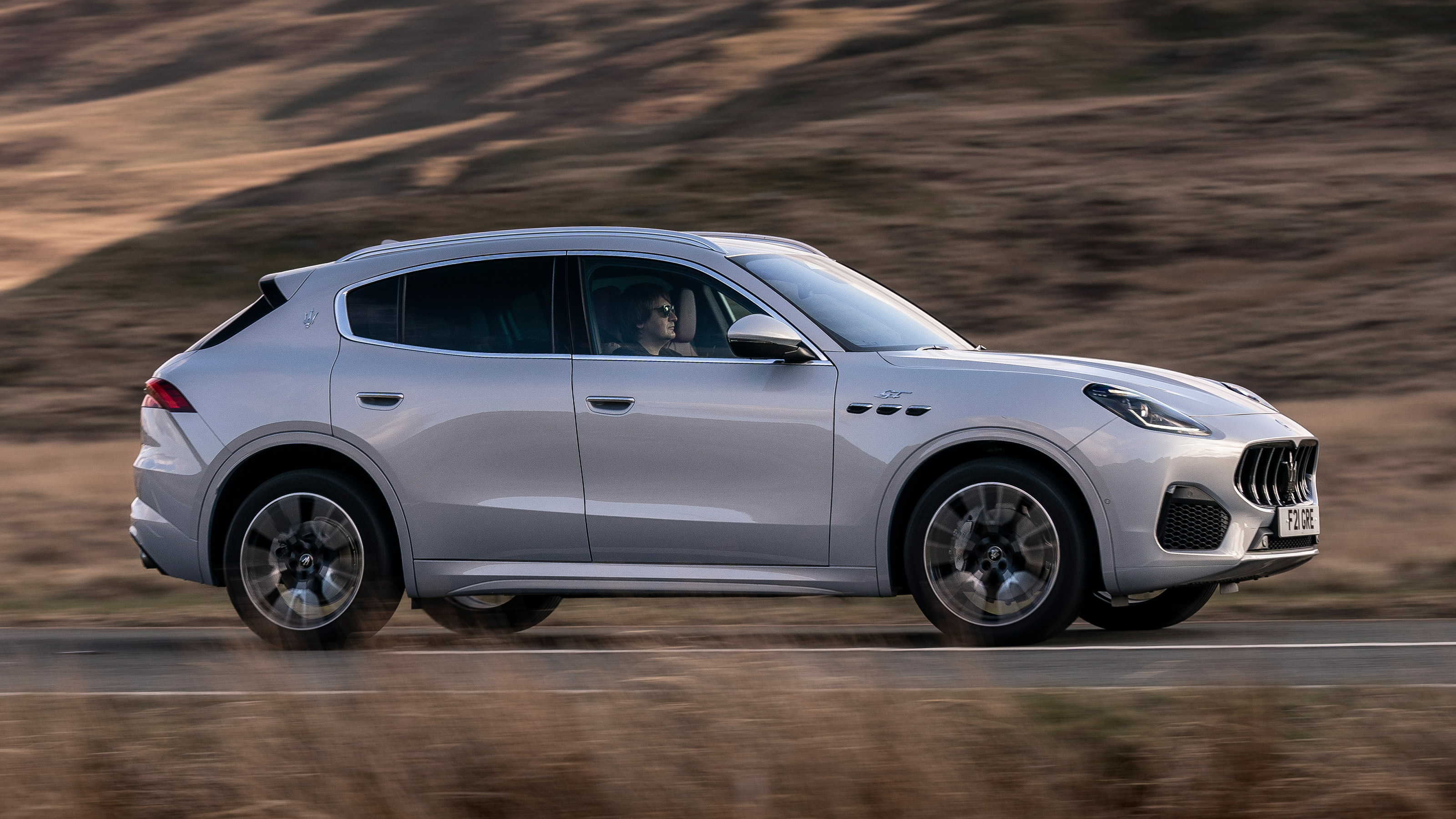 Maserati Grecale GT - side