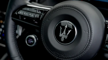 Maserati Grecale Trofeo - steering wheel