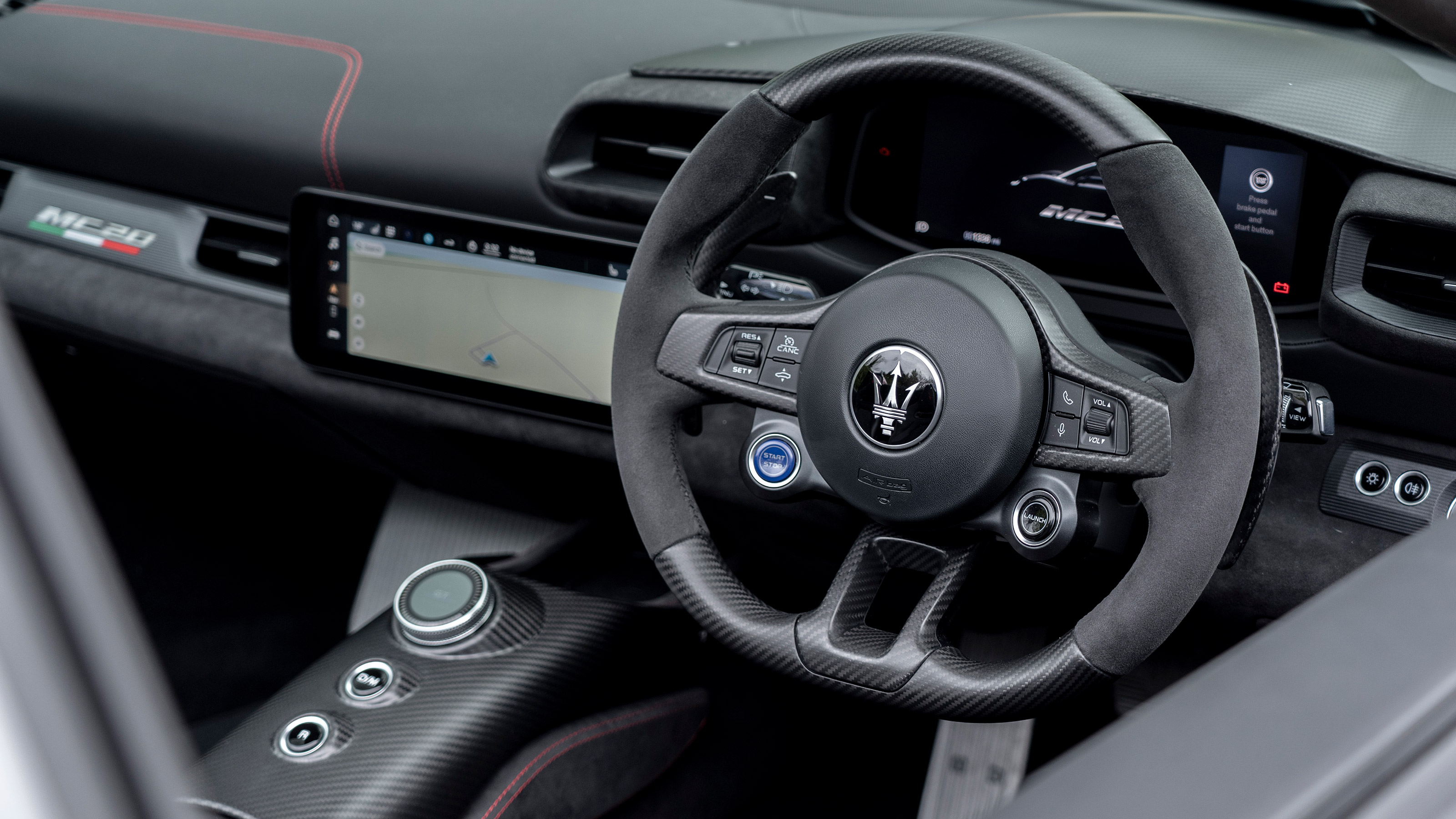 Maserati MC20 Cielo - interior