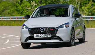 Mazda 2 - front tracking