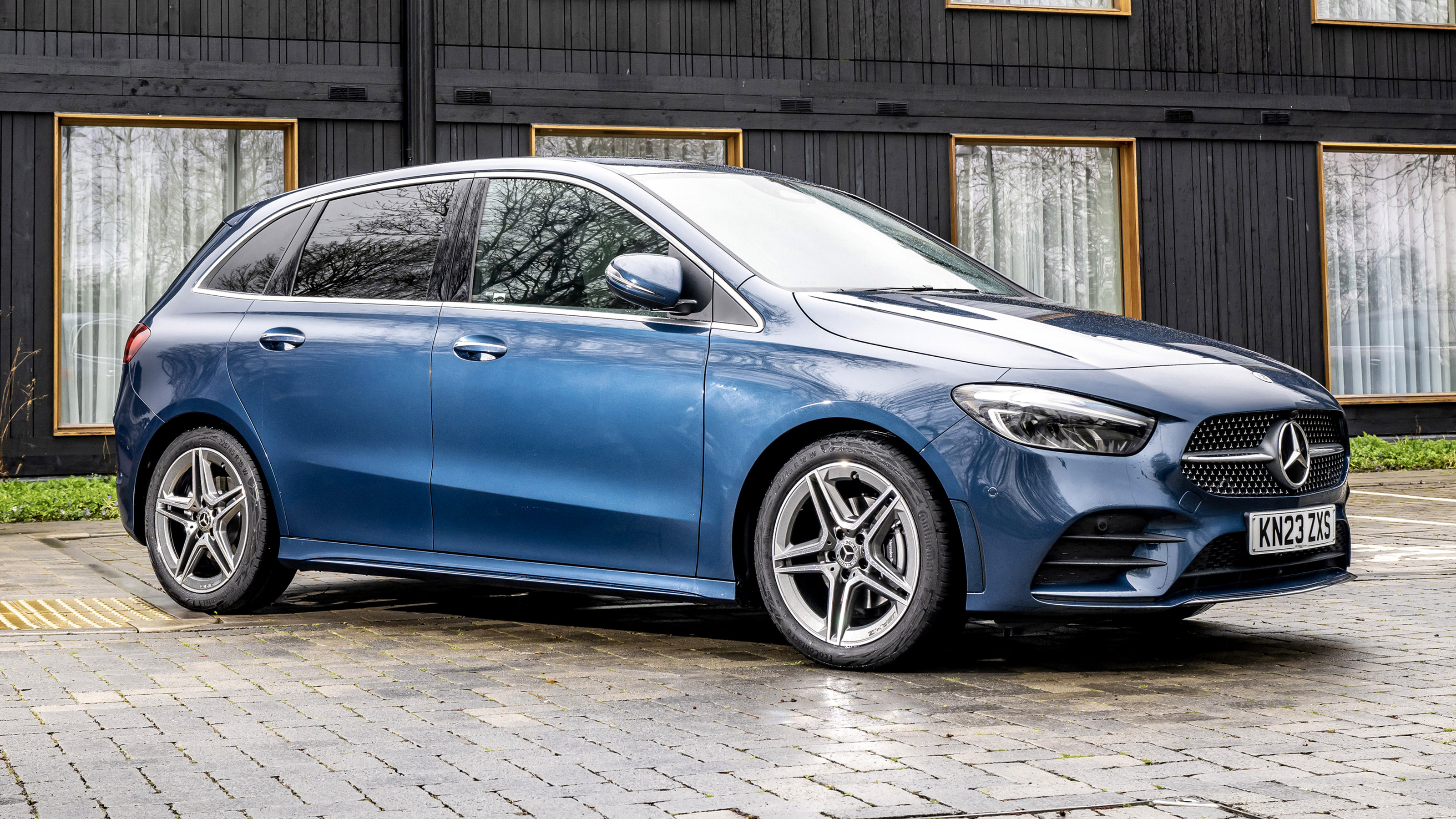 Mercedes B-Class - front static