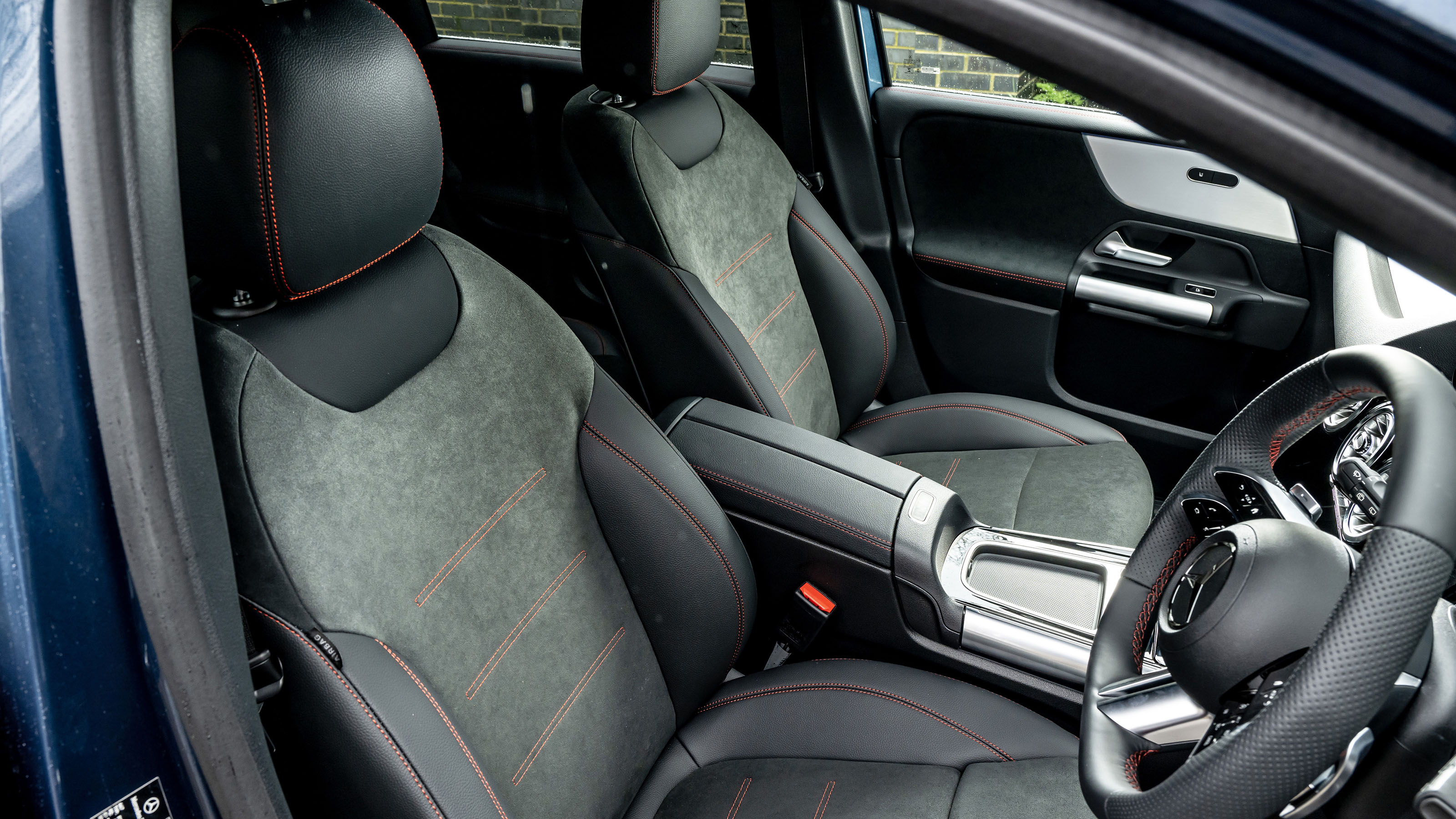 Mercedes B-Class - front seats