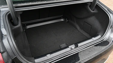 Mercedes EQE 350 - boot