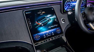 Mercedes EQS SUV UK - screen