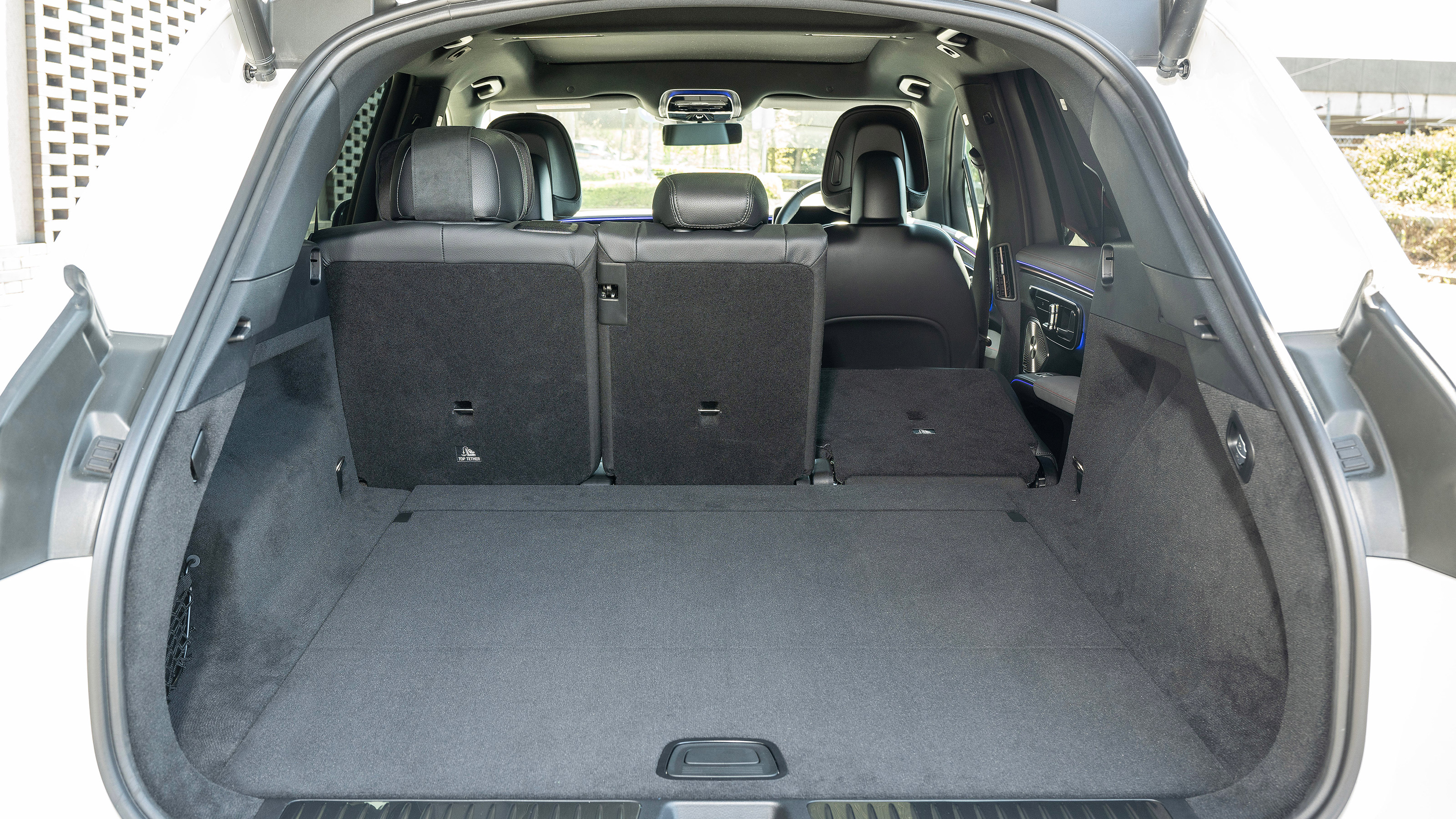 Mercedes EQS SUV UK - boot