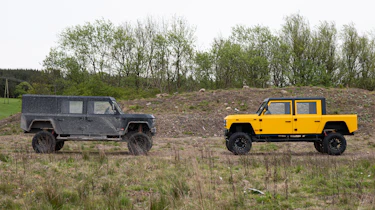 Munro pick-up - side-by-side