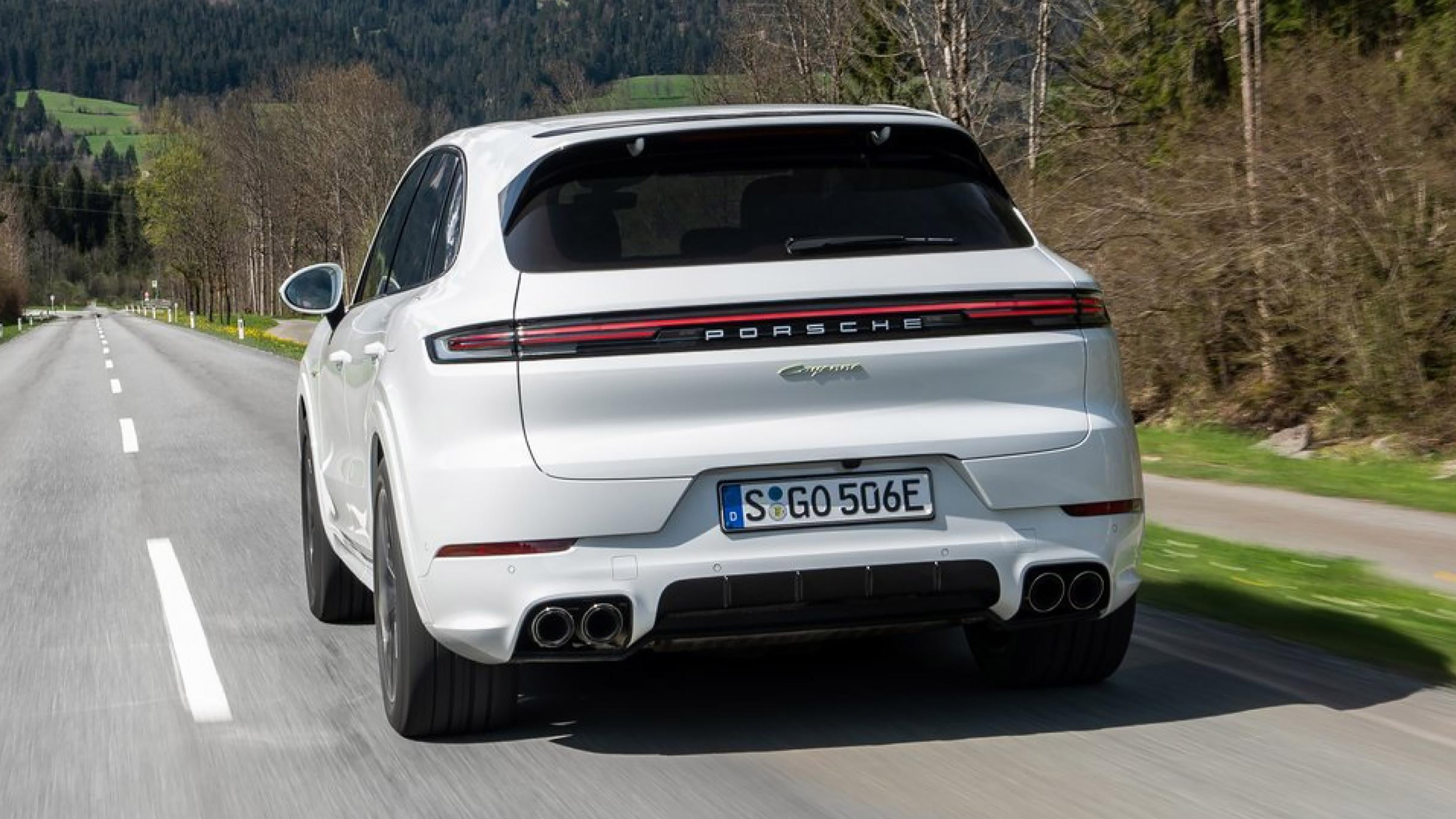 Porsche Cayenne E-Hybrid - rear