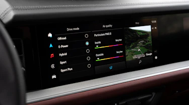 Porsche Cayenne E-Hybrid - screen