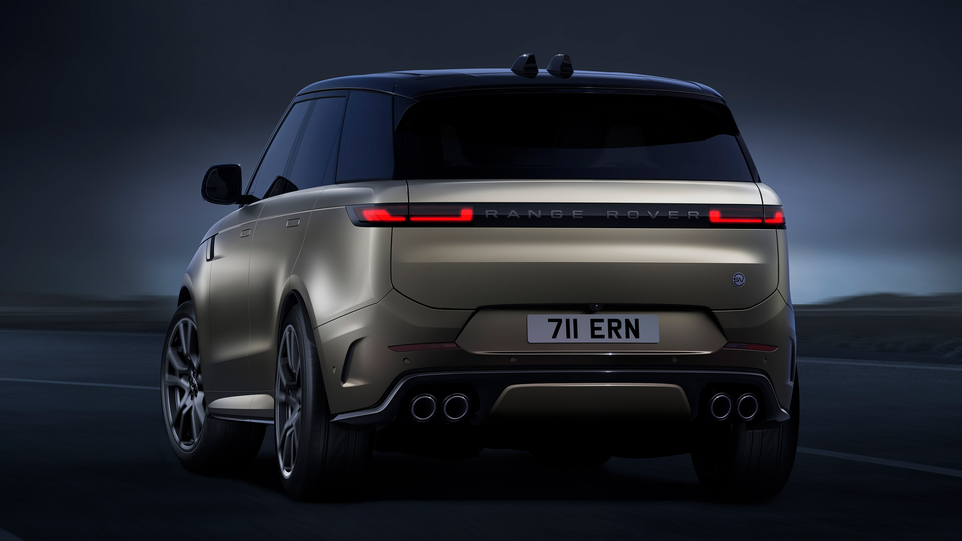 Range Rover Sport SV - rear studio