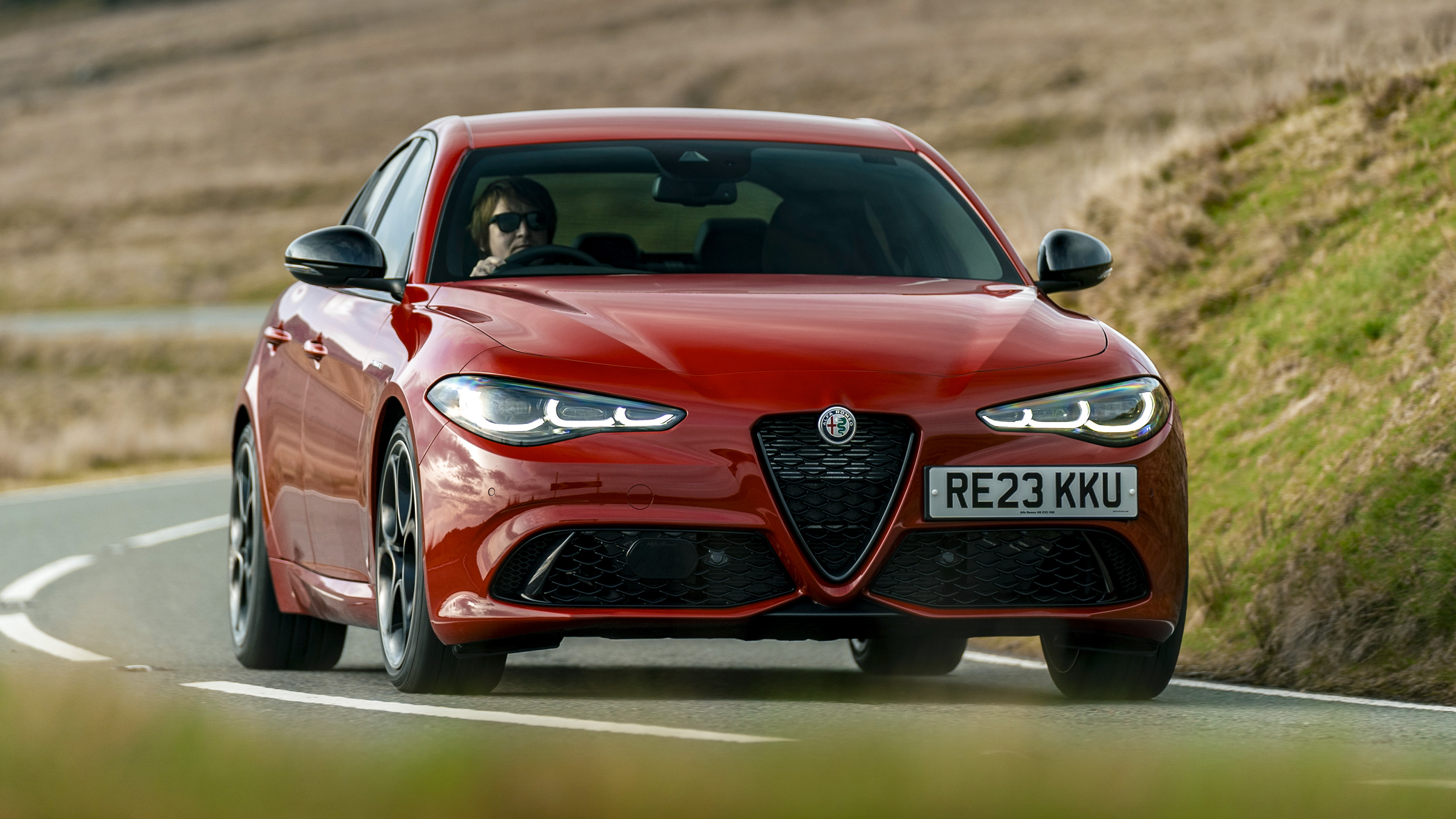 Alfa Romeo Giulia - front cornering