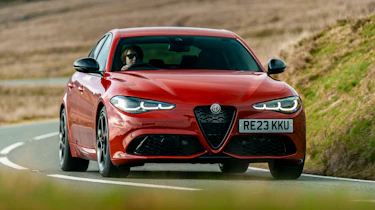 Alfa Romeo Giulia - front cornering