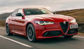 Alfa Romeo Giulia - front tracking