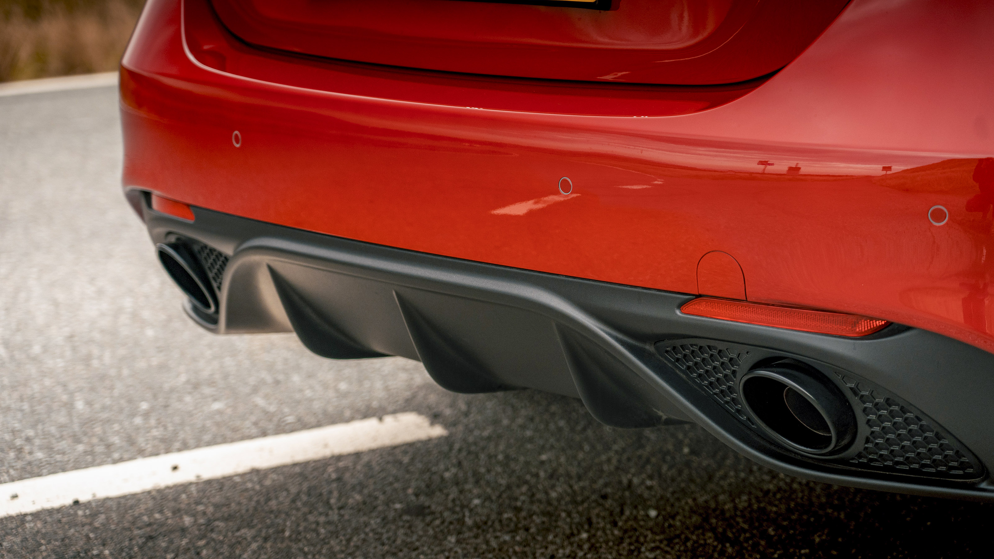 Alfa Romeo Giulia - rear diffuser