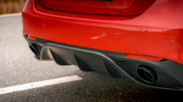 Alfa Romeo Giulia - rear diffuser