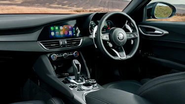 Alfa Romeo Giulia - interior