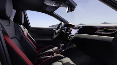 Volkswagen GTI Edition 25 - front seats