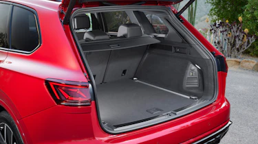 Volkswagen Touareg facelift - boot side