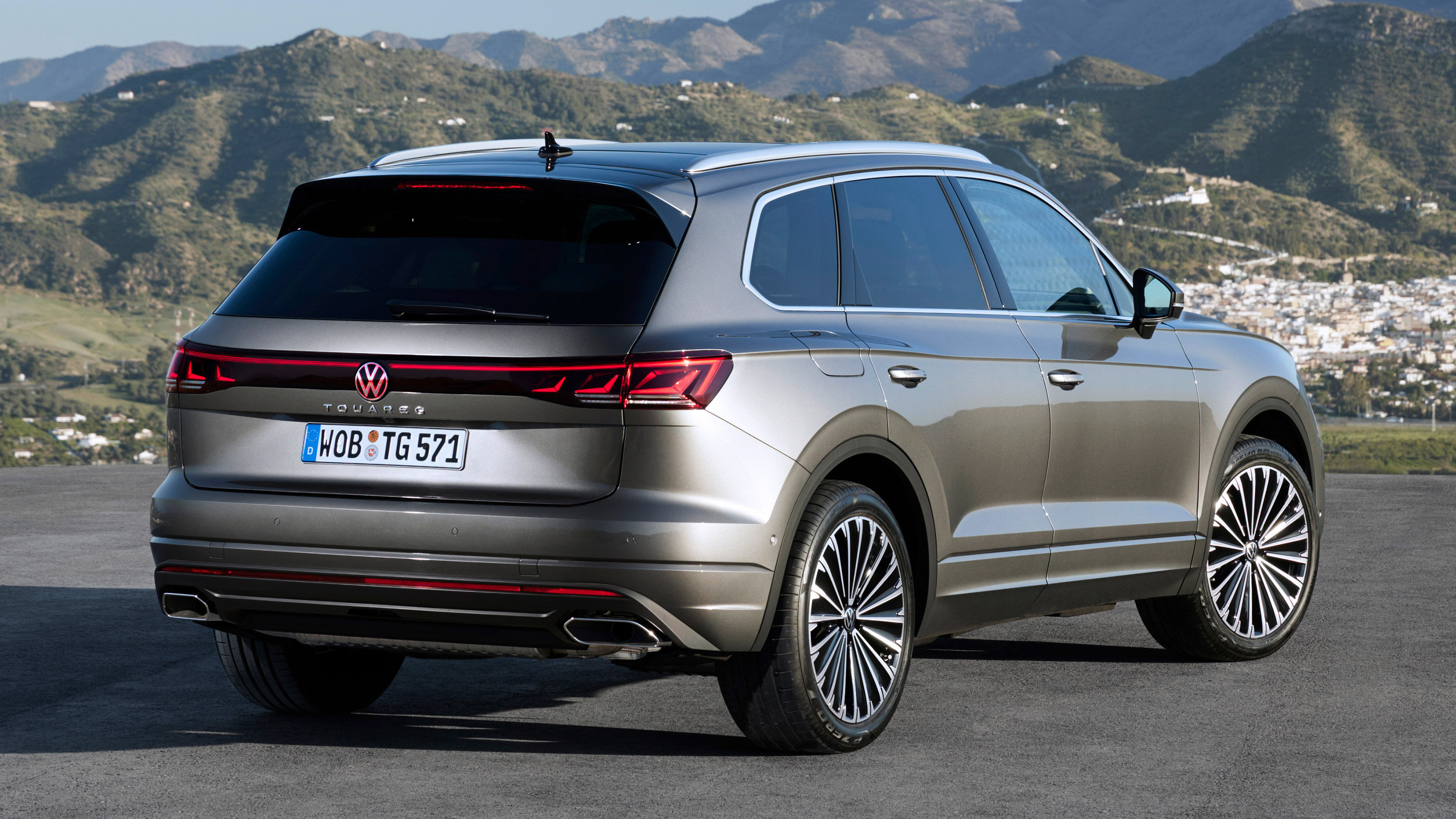 Volkswagen Touareg facelift - rear