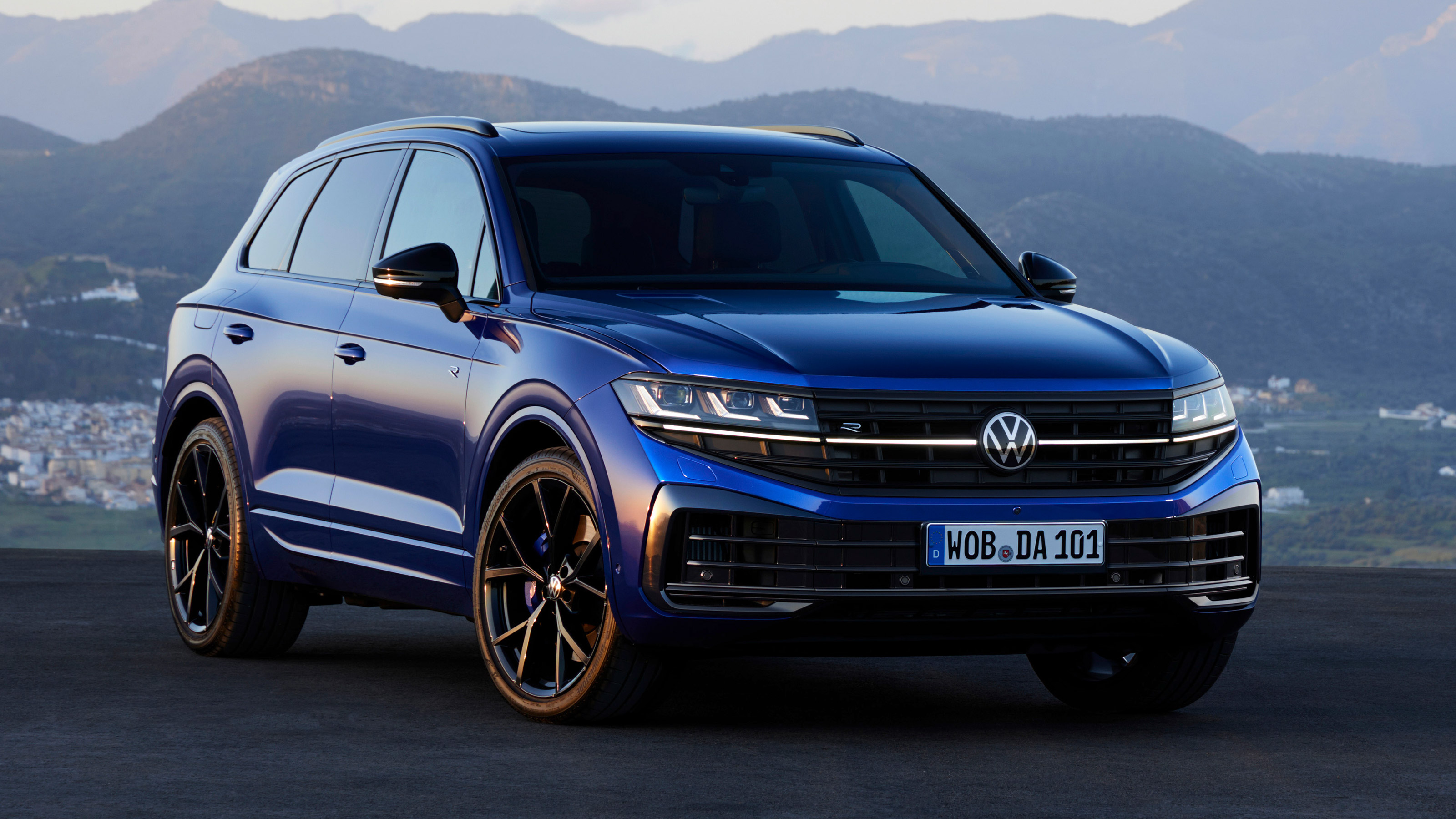 Volkswagen Touareg R facelift - front