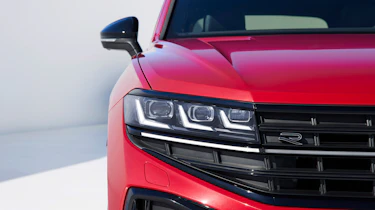 Volkswagen Touareg facelift - front light