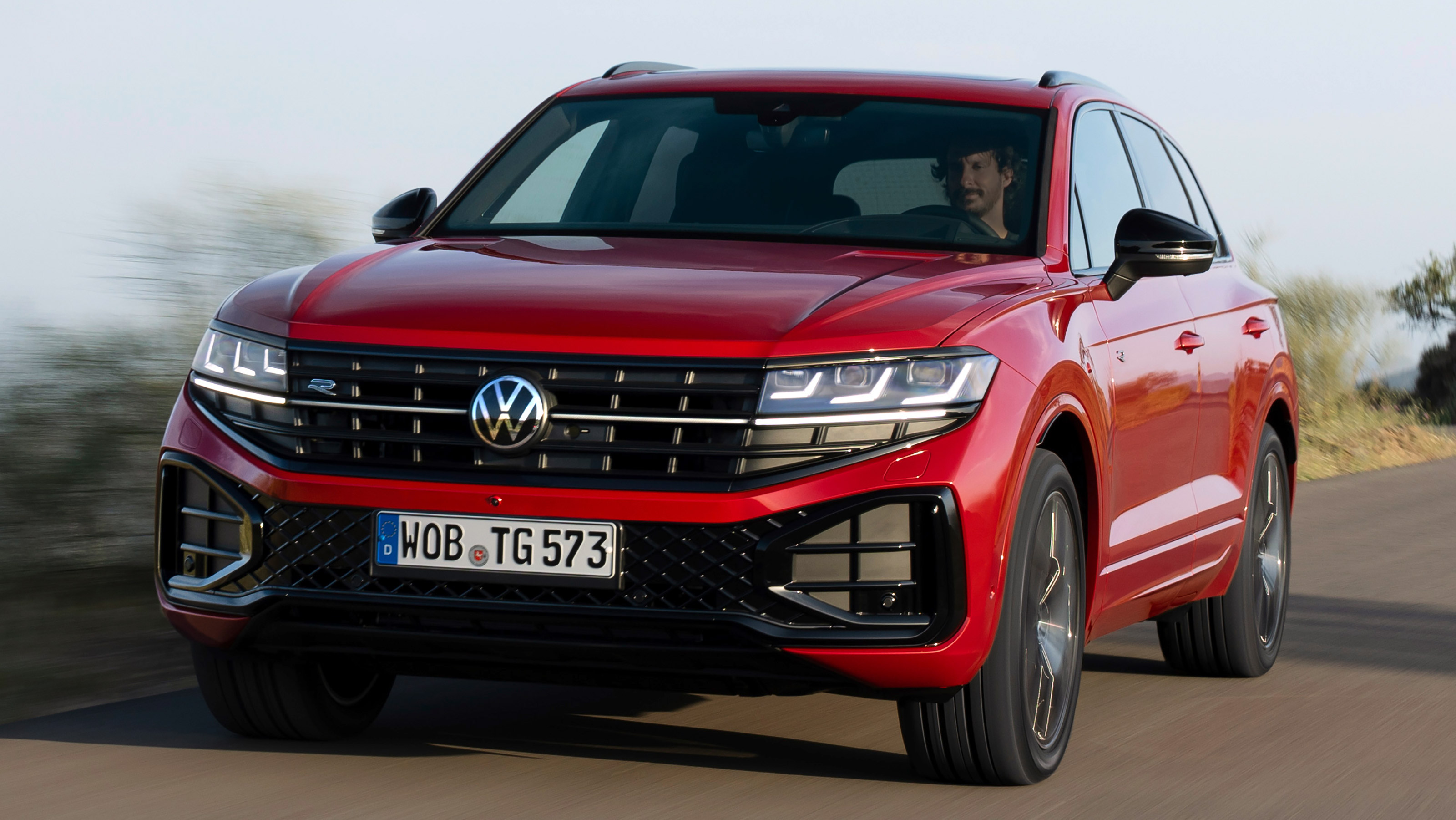 Volkswagen Touareg R-Line - front