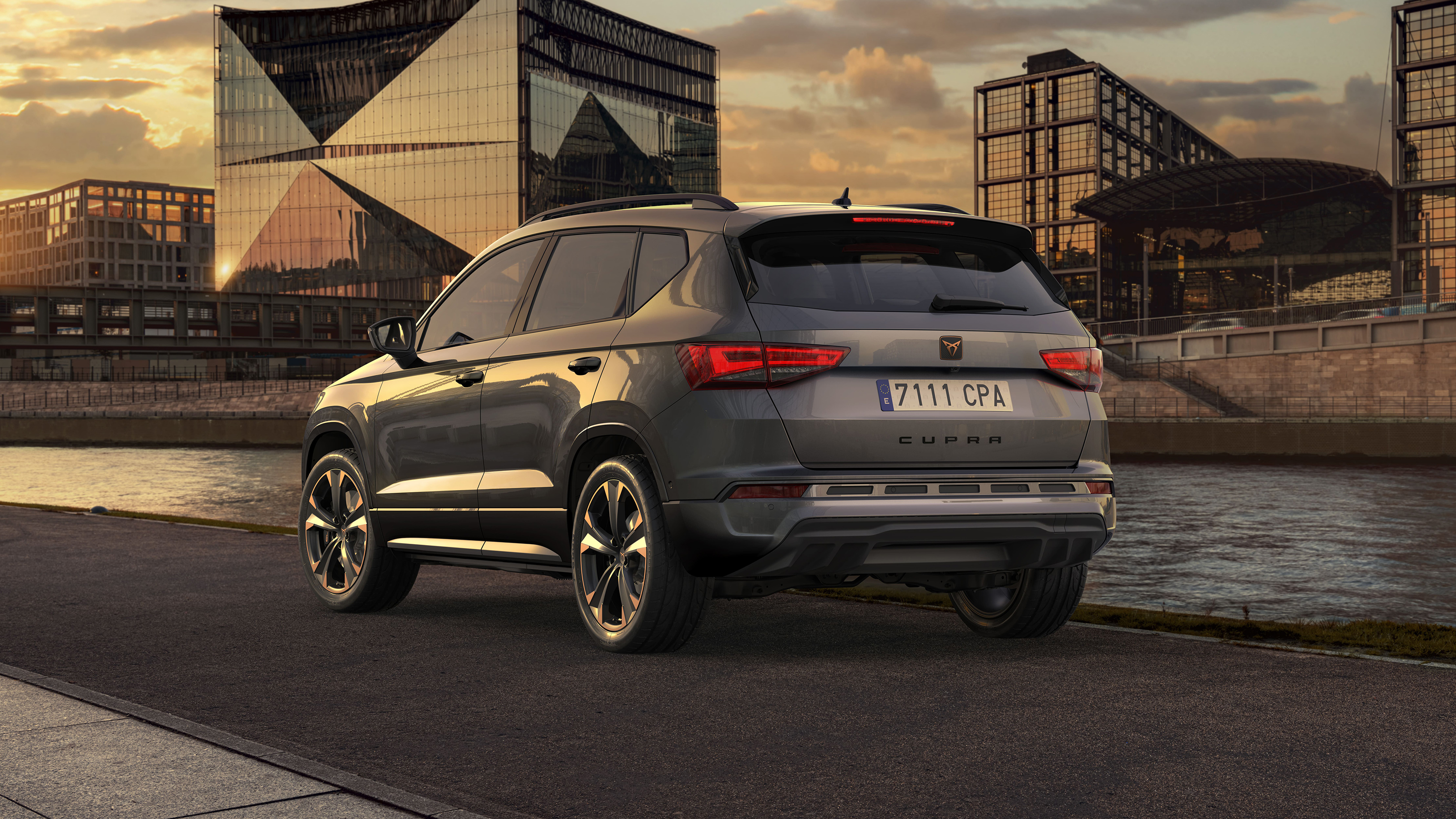 Cupra Ateca - rear tracking