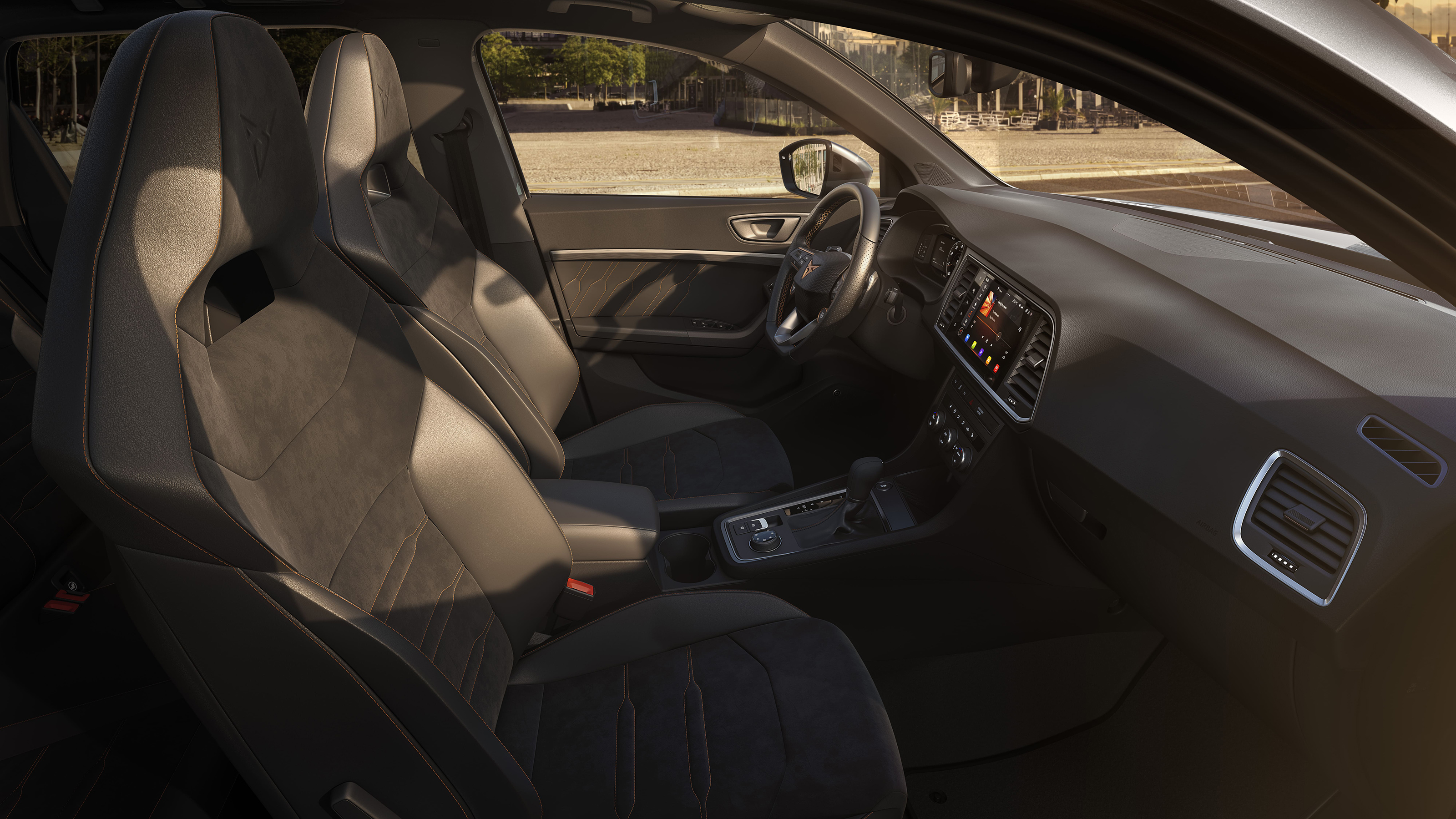 Cupra Ateca - front seats
