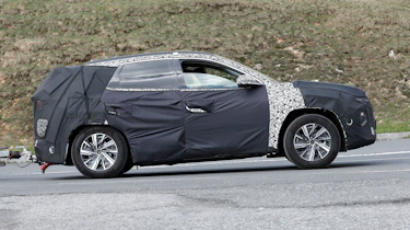 2024 Hyundai tucson (camouflaged) - side action